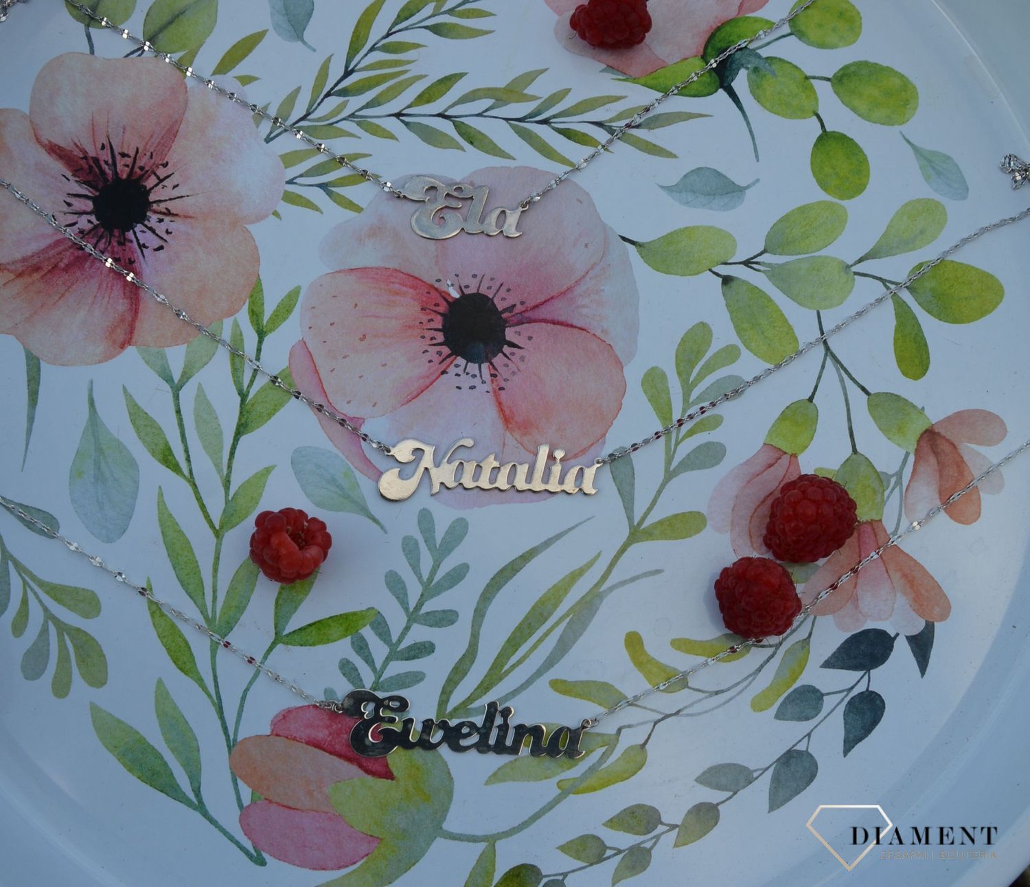 Naszyjnik srebrny z imieniem Ela.jpg